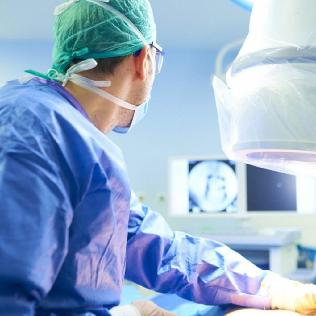Clínica de Traumatología en Alicante - Dr. Pablo Martínez | KLINIK PM