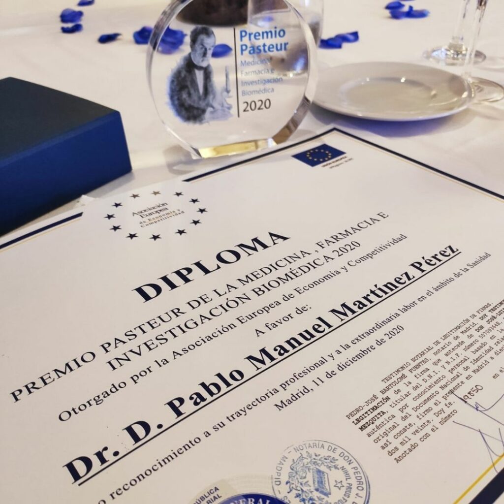 Premio Pasteur de la Medicina, Farmacia e Investigación Biomédica - Dr. Pablo Martínez | KLINIK PM