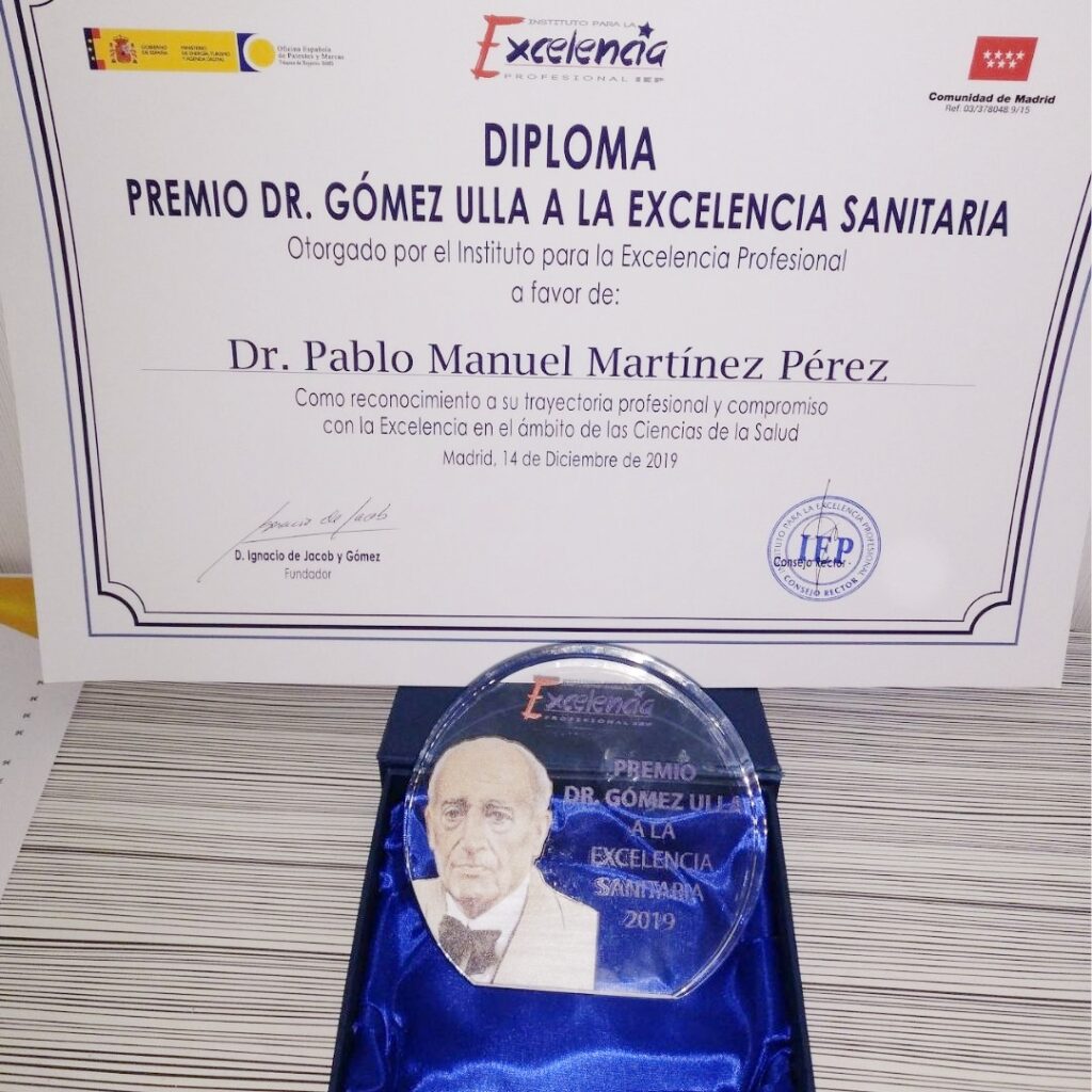 Premio Dr. Gómez Ulla a la Excelencia Sanitaria - Alicante - Dr. Pablo Martínez | KLINIK PM