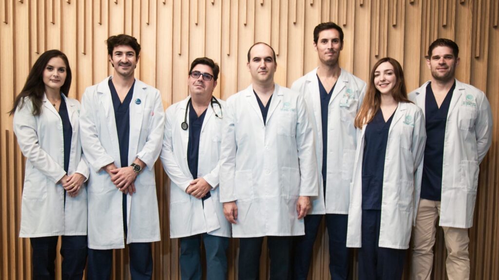 Traumatólogo en Alicante - El Equipo del Dr. Pablo Martínez | KLINIK PM