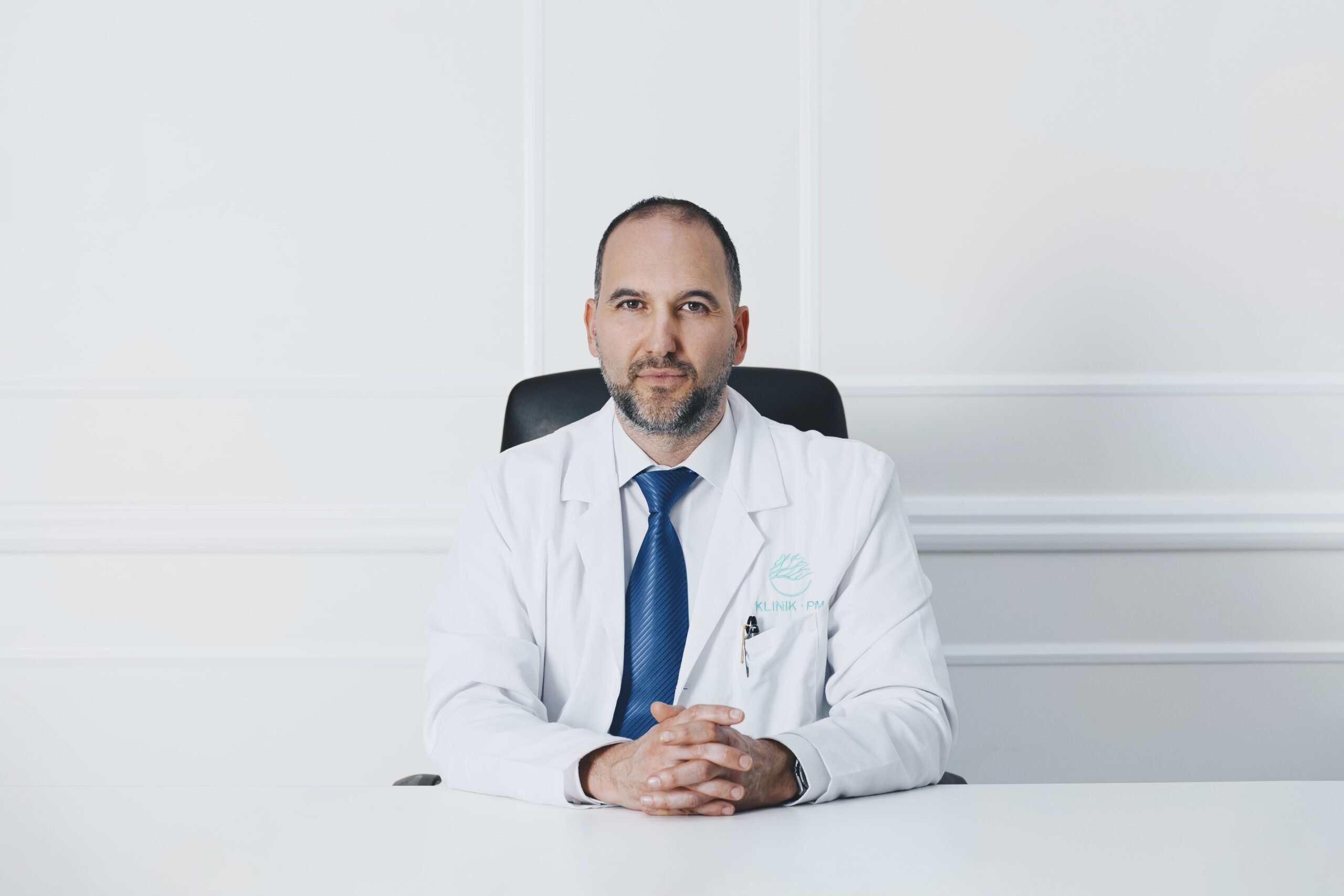 Médico Traumatólogo en Alicante - Dr. Pablo Martínez | KLINIK PM Médico Traumatólogo en Alicante - Dr. Pablo Martínez | KLINIK PM