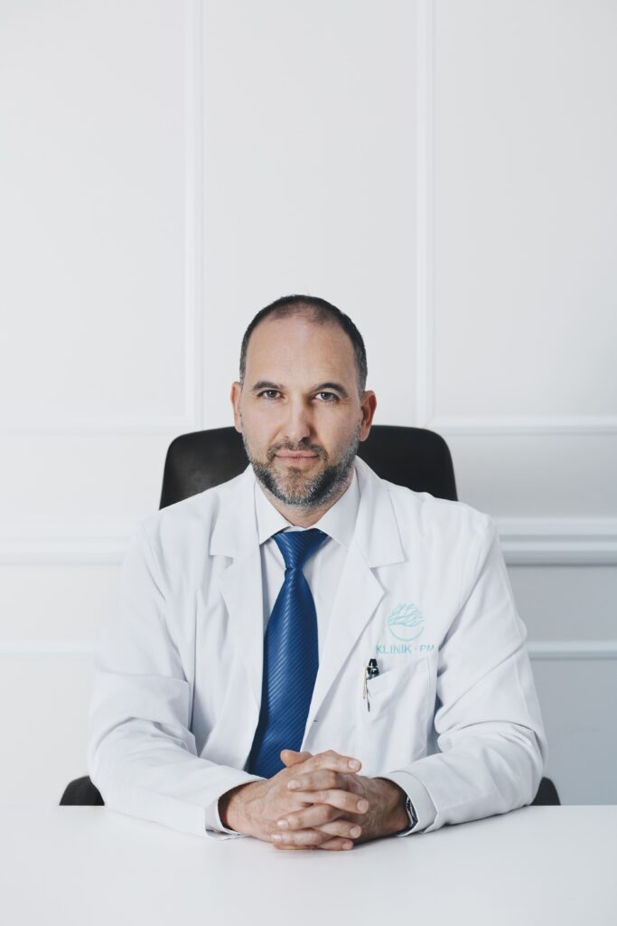 Traumatólogo Alicante - Dr. Pablo Martínez | KLINIK PM Traumatólogo Alicante - Dr. Pablo Martínez | KLINIK PM