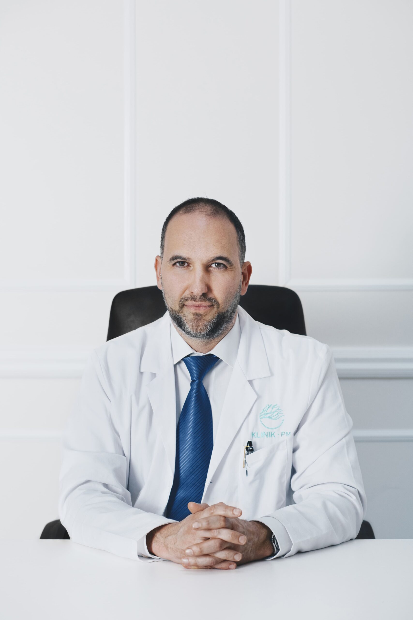 Traumatólogo Deportivo Alicante - Dr. Pablo Martínez | KLINIK PM